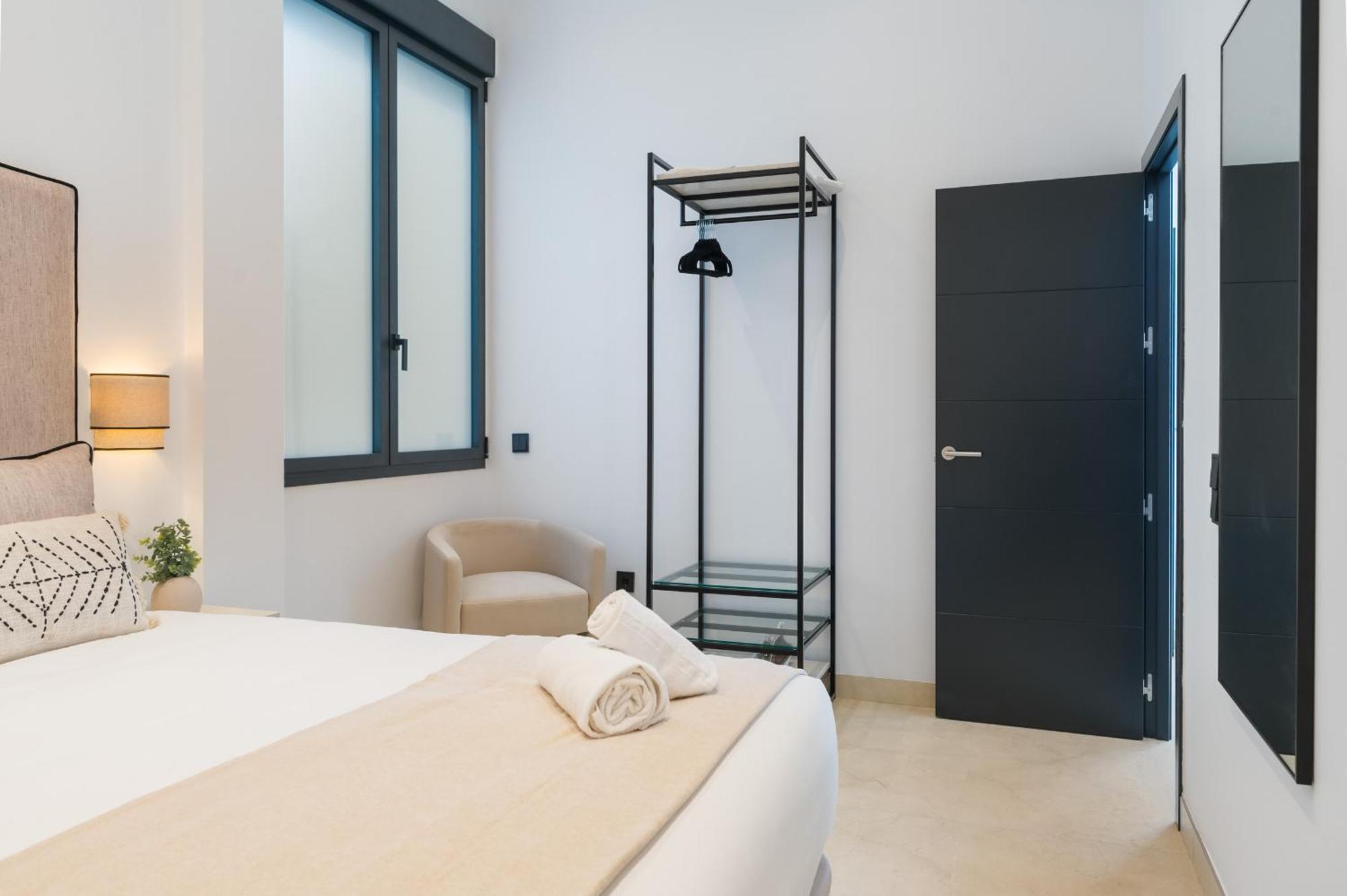 New Design Apartment - Private Patio - Gallos 2 Sewilla Zewnętrze zdjęcie